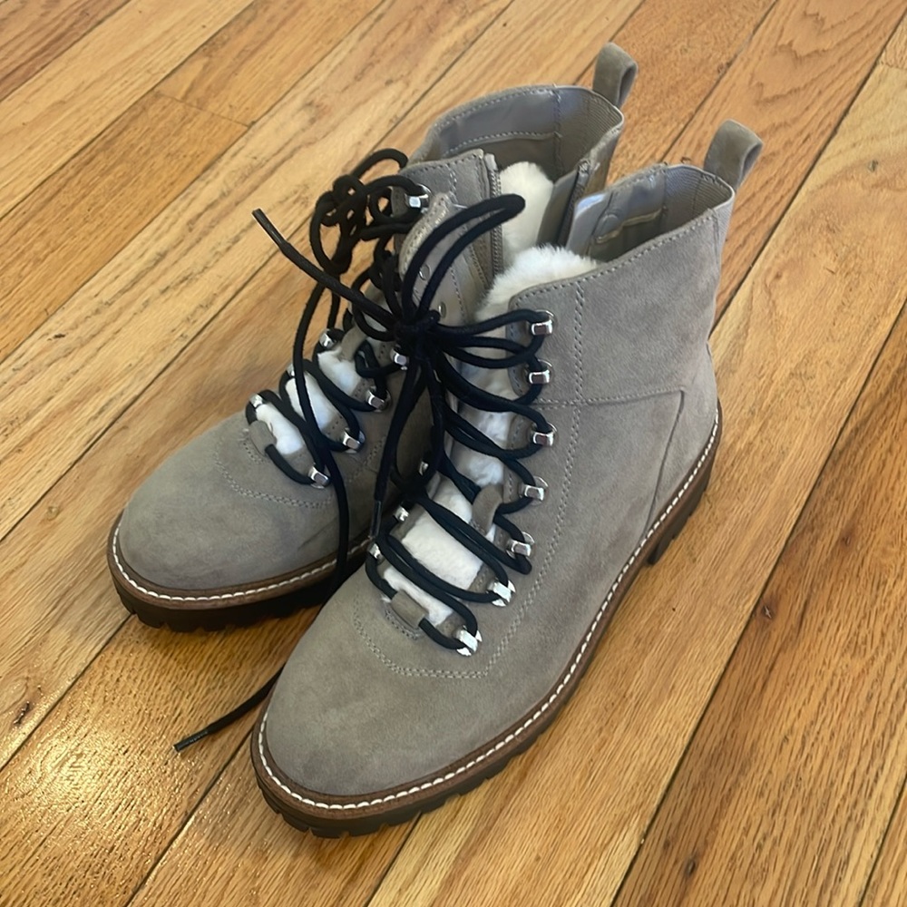 NWOT target boots